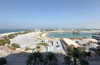 Apartment - 1 Bedroom - 2 Bathrooms for rent in Reef Island - Capital Governorate