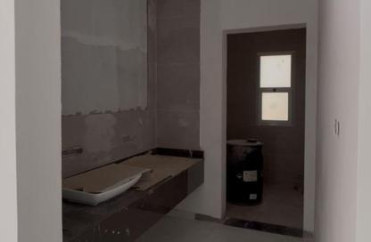 Villa - 5 Bedrooms - 6 Bathrooms for sale in Jeblat Hebshi - Northern Governorate