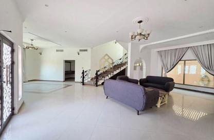 Villa - 4 Bedrooms - 5 Bathrooms for rent in Janabiya - Northern Governorate
