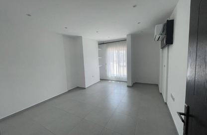 Apartment - 1 Bedroom - 1 Bathroom for rent in Sanabis - Manama - Capital Governorate Apartment - 1 Bedroom - 1 Bathroom for rent in Sanabis - Manama - Capital Governorate