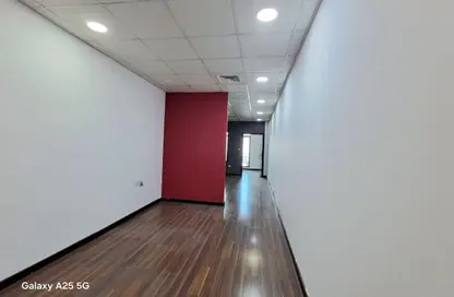 Office Space - 3 Bedrooms - 2 Bathrooms for rent in Seef - Capital Governorate