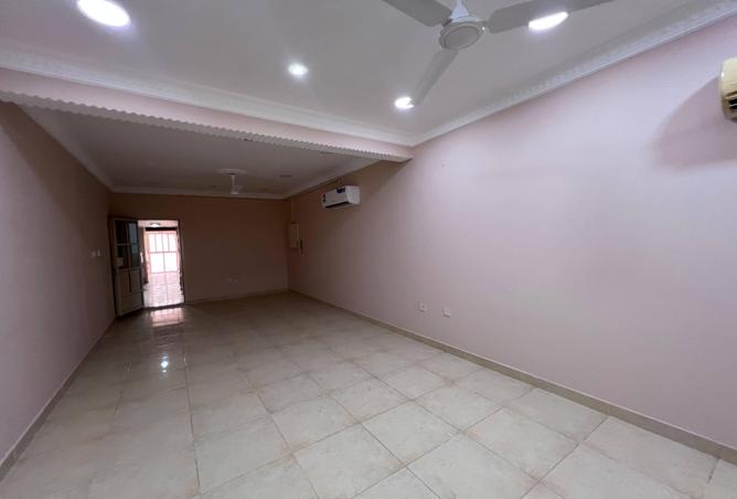 54450972 - صورة العقار 2