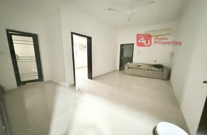 Apartment - 1 Bedroom - 1 Bathroom for rent in Salmaniya - Manama - Capital Governorate