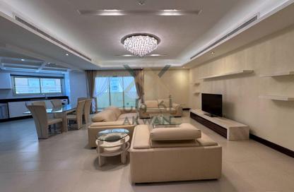Apartment - 3 Bedrooms - 3 Bathrooms for rent in Al Juffair - Capital Governorate