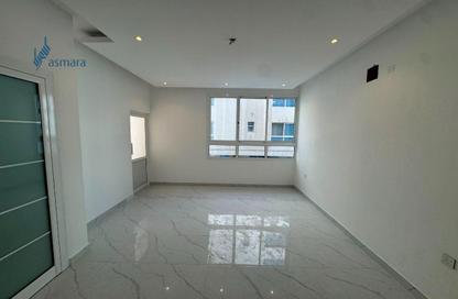 Apartment - 4 Bedrooms - 4 Bathrooms for sale in Hidd - Muharraq Governorate