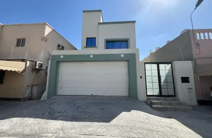 فيلا - 3 غرف نوم - 4 حمامات للبيع في مدينة عيسى - المحافظة الوسطى