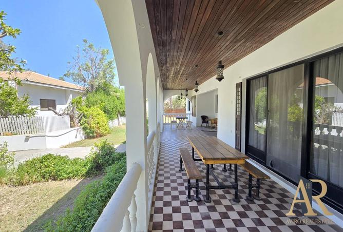 54398138 - Property Image 2