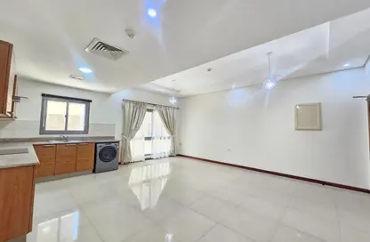 شقة - 2 غرف نوم - 3 حمامات للايجار في السقية - المنامة - محافظة العاصمة