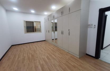 Apartment - 3 Bedrooms - 2 Bathrooms for sale in Tubli - Central Governorate