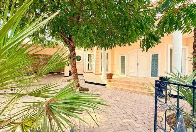 56038006 - Property Image 2