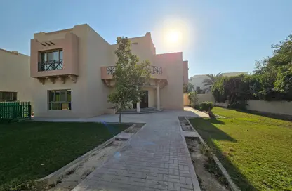 Villa - 4 Bedrooms - 4 Bathrooms for rent in Janabiya - Northern Governorate