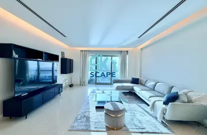 Apartment - 2 Bedrooms - 3 Bathrooms for rent in Reef Island - Capital Governorate