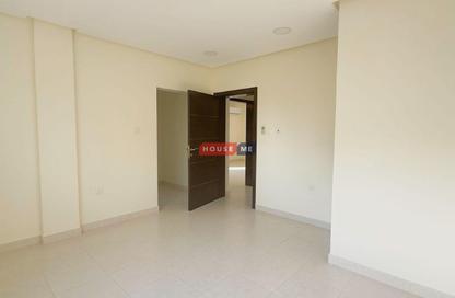 Apartment - 4 Bedrooms - 5 Bathrooms for rent in Shakhura - Northern Governorate