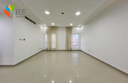 Apartment - 2 Bedrooms - 2 Bathrooms for rent in Janabiya - Northern Governorate