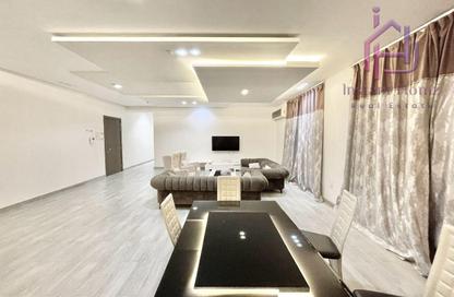 Apartment - 3 Bedrooms - 5 Bathrooms for rent in Tubli - Central Governorate