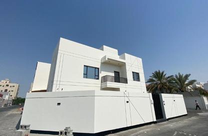 Villa - 5 Bedrooms - 7 Bathrooms for sale in West Riffa - Riffa - Southern Governorate