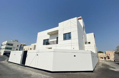 Villa - 5 Bedrooms - 7 Bathrooms for sale in West Riffa - Riffa - Southern Governorate