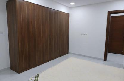 Apartment - 3 Bedrooms - 4 Bathrooms for rent in Janabiya - Northern Governorate Apartment - 3 Bedrooms - 4 Bathrooms for rent in Janabiya - Northern Governorate