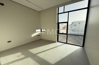 Apartment - 3 Bedrooms - 3 Bathrooms for rent in Tubli - Central Governorate