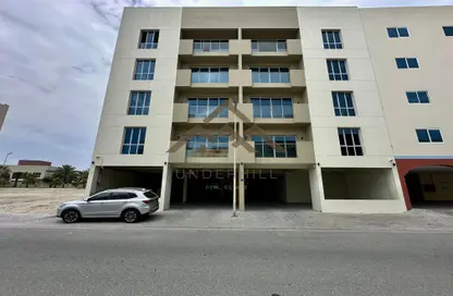 عمارة بالكامل - 3 غرف نوم للبيع في شارع أمواج - أمواج - المحرق