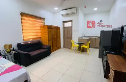 Villa - Studio - 1 Bathroom for rent in Saar - Northern Governorate