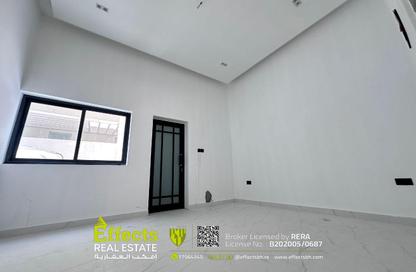 Villa - 4 - 6 for sale in Hamala - Northern Governorate