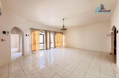 Villa - 3 Bedrooms - 3 Bathrooms for rent in Saar - Northern Governorate