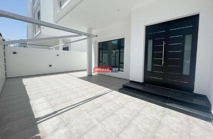 Villa - 4 Bedrooms - 4 Bathrooms for sale in Tubli - Central Governorate
