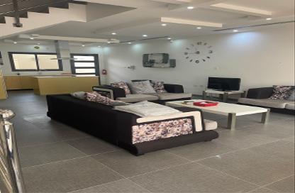Villa - 4 Bedrooms - 5 Bathrooms for sale in Busaiteen - Muharraq Governorate