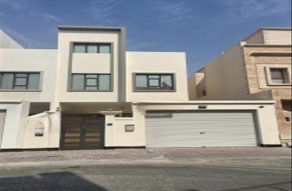 Villa - 4 Bedrooms - 5 Bathrooms for sale in Busaiteen - Muharraq Governorate