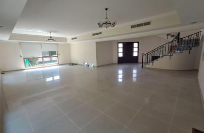 Compound - 4 Bedrooms - 4 Bathrooms for rent in Janabiya - Northern Governorate