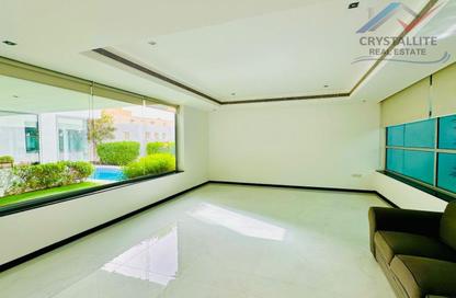 Compound - 4 Bedrooms - 5 Bathrooms for rent in Saar - Northern Governorate