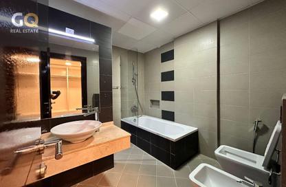 Apartment - 3 Bedrooms - 3 Bathrooms for rent in Zinj - Manama - Capital Governorate