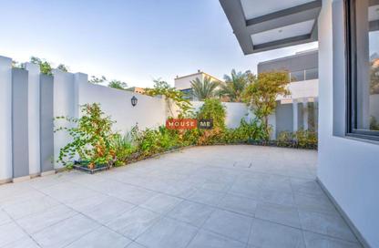 Villa - 4 - 5 for sale in Saar - Northern Governorate Villa - 4 - 5 for sale in Saar - Northern Governorate