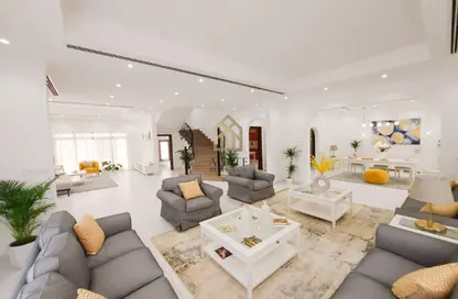Villa - 4 Bedrooms - 5 Bathrooms for rent in Saar - Northern Governorate