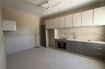 Apartment - 2 Bedrooms - 2 Bathrooms for rent in Bani Jamra - Northern Governorate
