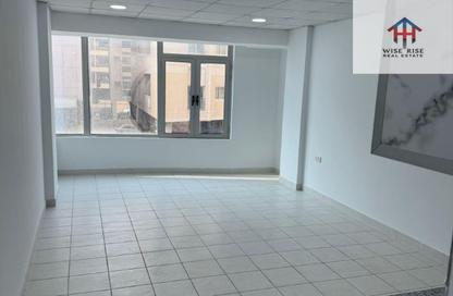 Apartment - Studio - 1 Bathroom for rent in Gudaibiya - Manama - Capital Governorate