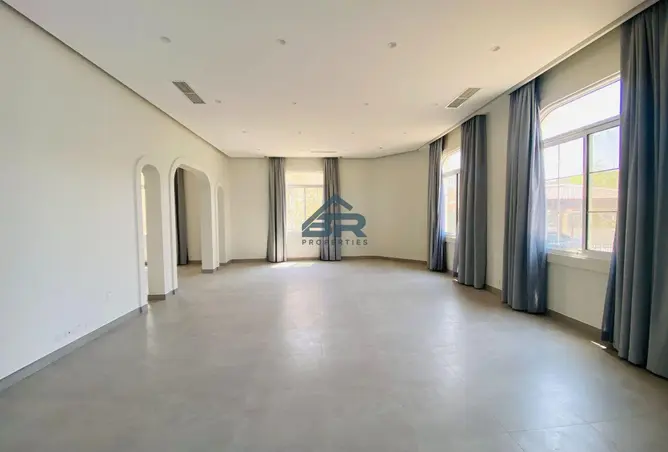 57377299 - Property Image 2