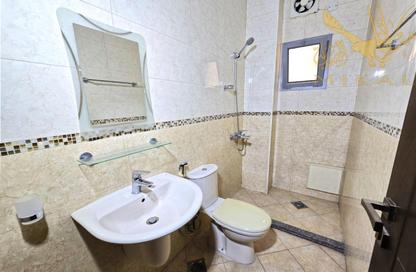 Office Space - Studio - 2 Bathrooms for rent in Sanabis - Manama - Capital Governorate