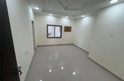 Apartment - 2 Bedrooms - 2 Bathrooms for rent in Janabiya - Northern Governorate