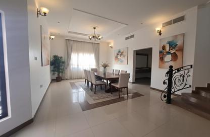 Villa - 4 Bedrooms - 5 Bathrooms for rent in Janabiya - Northern Governorate