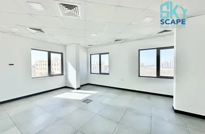 Office Space - 1 Bedroom - 1 Bathroom for rent in Seef - Capital Governorate