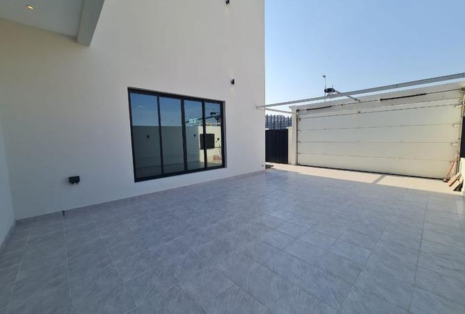56920410 - Property Image 3