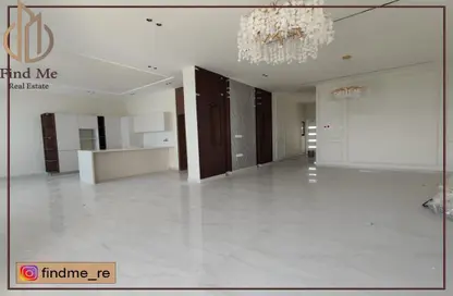 Villa - 5 Bedrooms - 6 Bathrooms for sale in Tubli - Central Governorate