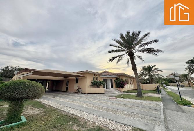 988334 - Property Main Image