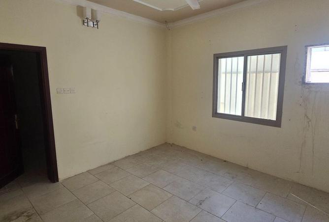 992271 - Property Image 3