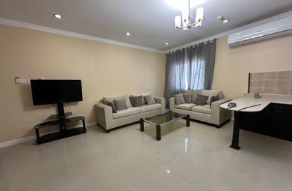 Apartment - 2 Bedrooms - 2 Bathrooms for rent in Janabiya - Northern Governorate