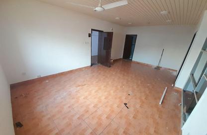 Apartment - 2 Bedrooms - 1 Bathroom for rent in Um Al Hasam - Manama - Capital Governorate Apartment - 2 Bedrooms - 1 Bathroom for rent in Um Al Hasam - Manama - Capital Governorate