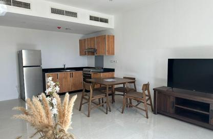 Apartment - 1 Bedroom - 1 Bathroom for rent in Sanabis - Manama - Capital Governorate