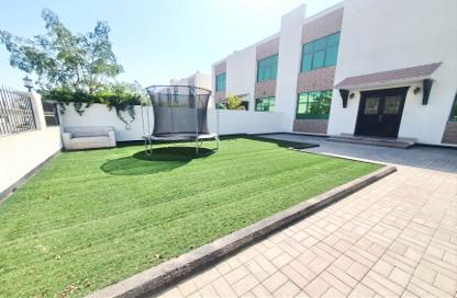 Villa - 4 Bedrooms - 4 Bathrooms for rent in Sanad - Central Governorate
